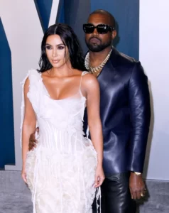 What Is So Enticing About the Celebrity Fashion Phenomenon?